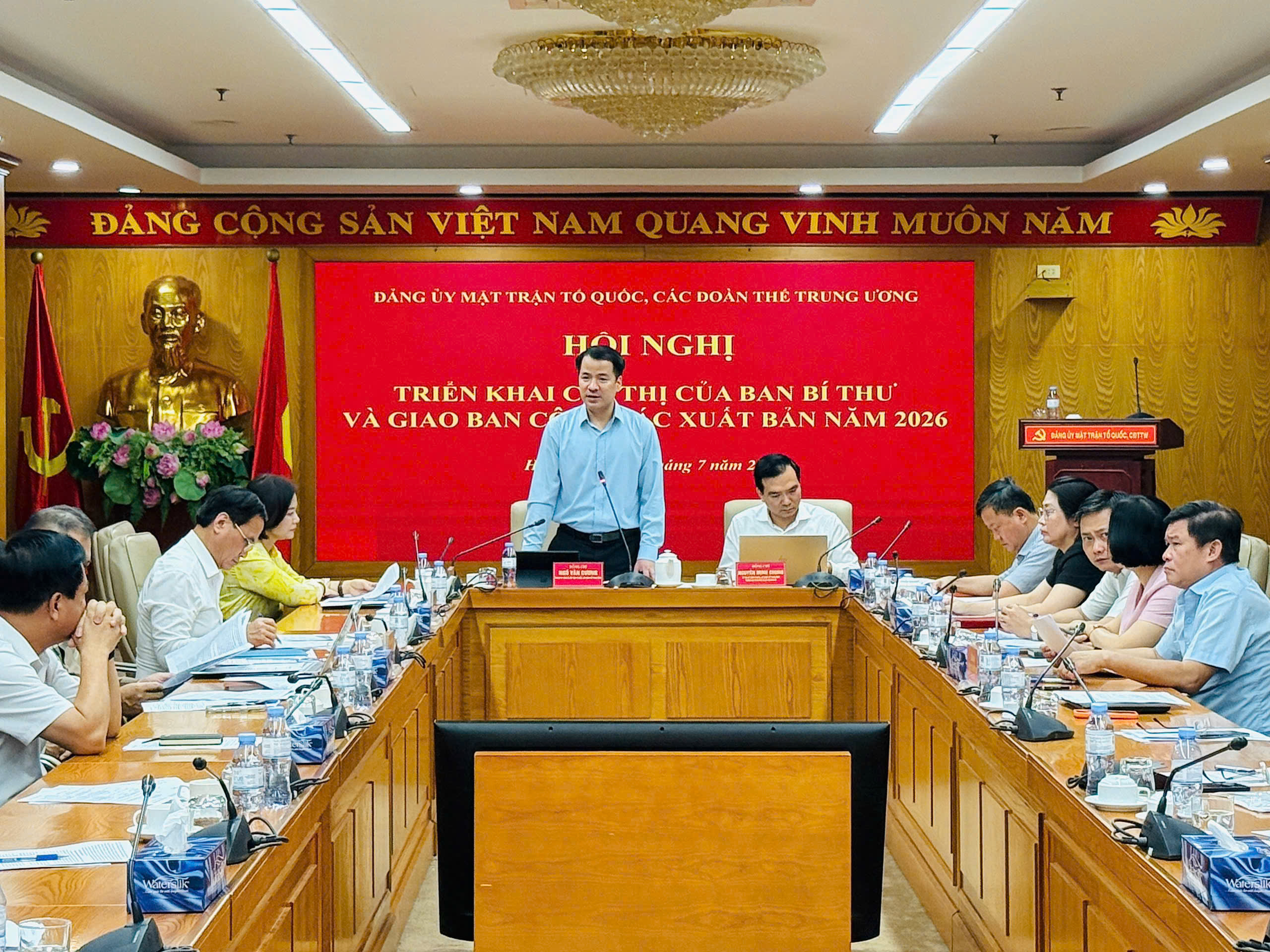 Tăng cường sự lãnh đạo của Đảng đối với hoạt động xuất bản trong tình hình mới, nâng cao công tác thẩm định nội dung