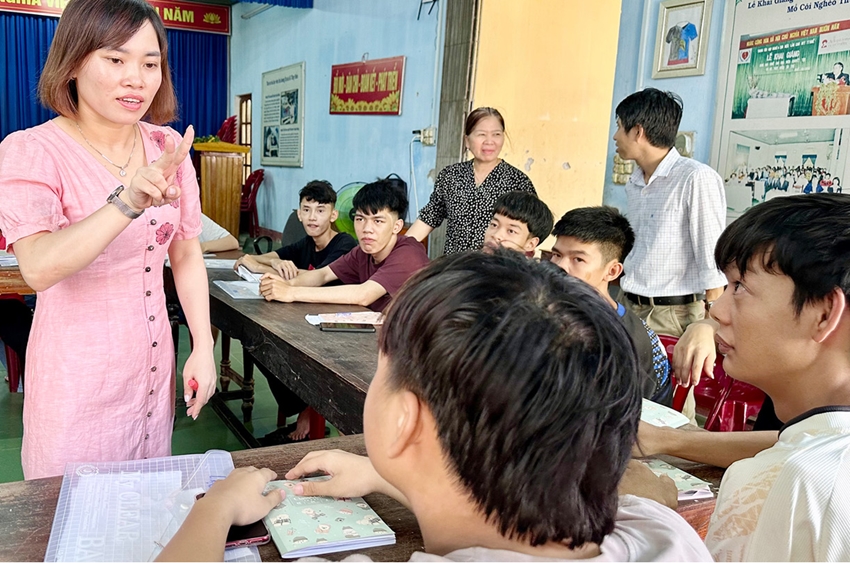 Mở lối giao tiếp cho người khiếm thính