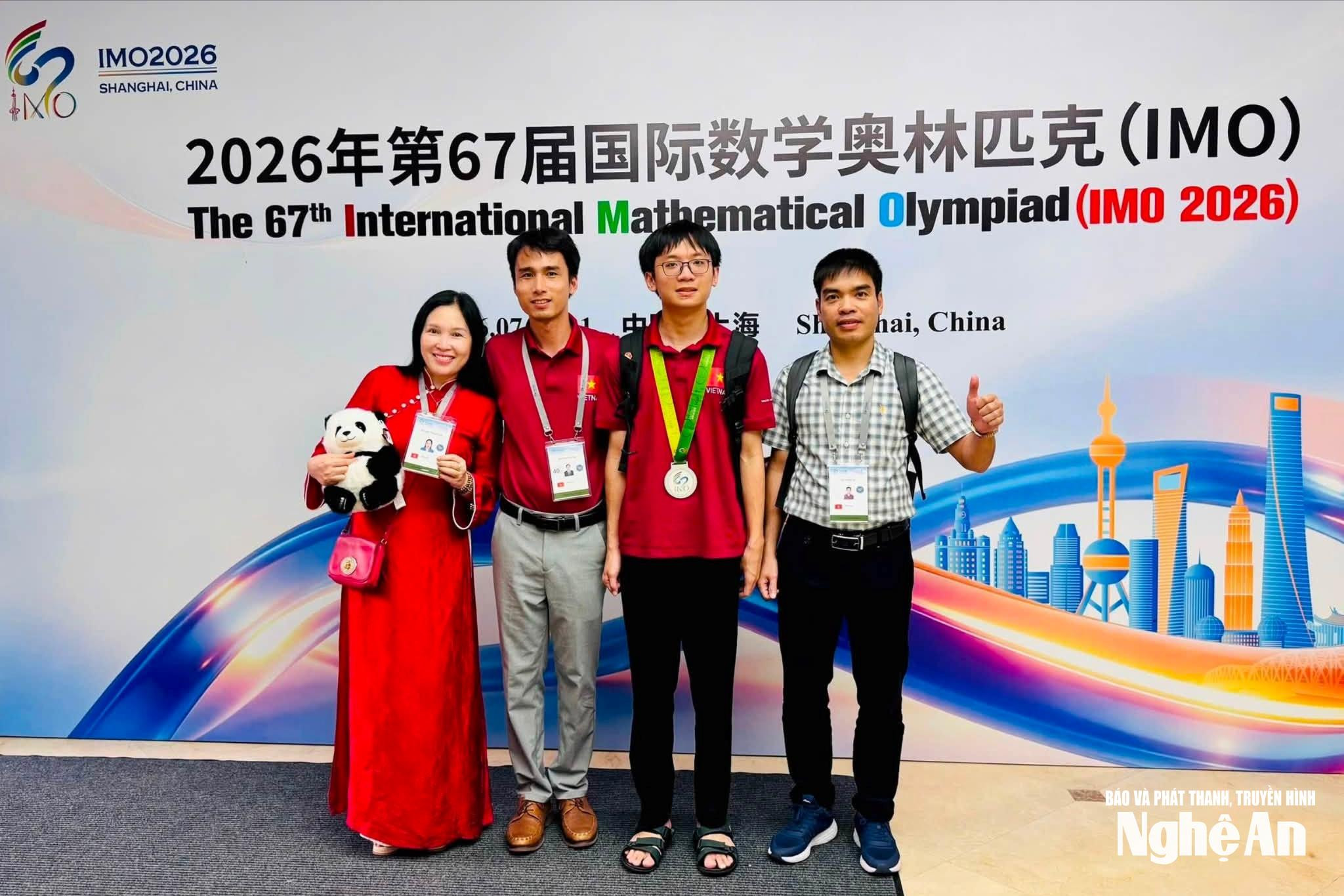 Nghệ An trích gần 3 tỷ đồng khen thưởng các học sinh có thành tích trong năm học 2025 - 2026