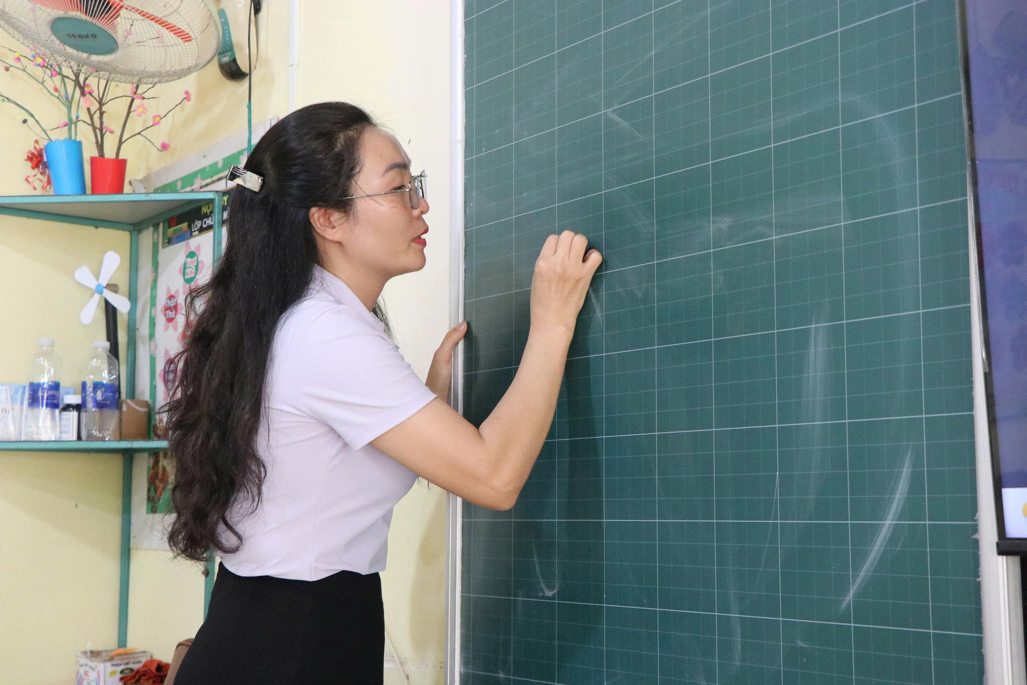 Từ hình dán nhỏ đến những chữ tiếng Việt đầu tiên trước ngày vào lớp 1