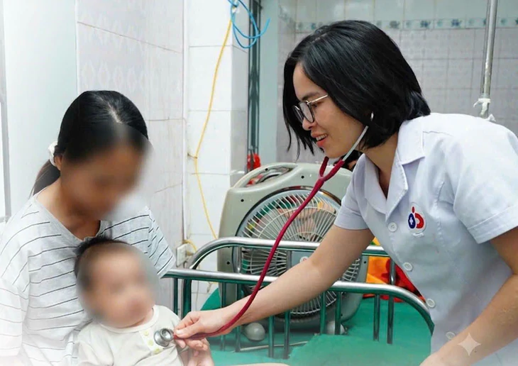 Nhiễm khuẩn tiết niệu ở trẻ nhỏ Cẩn trọng với sốt không rõ nguyên nhân