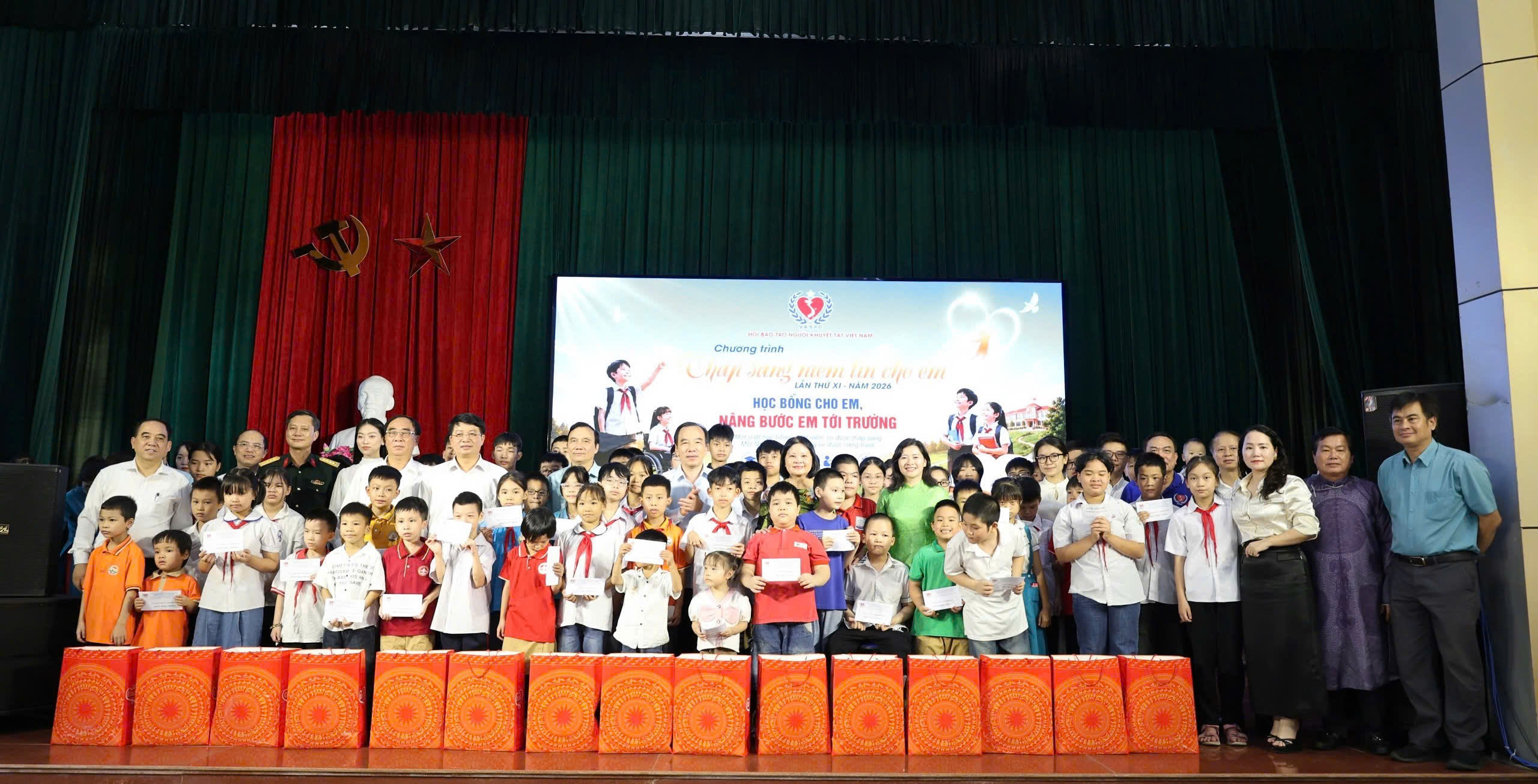 Phát động chương trình Thắp sáng niềm tin cho em lần thứ XI 2026 tại Thái Nguyên