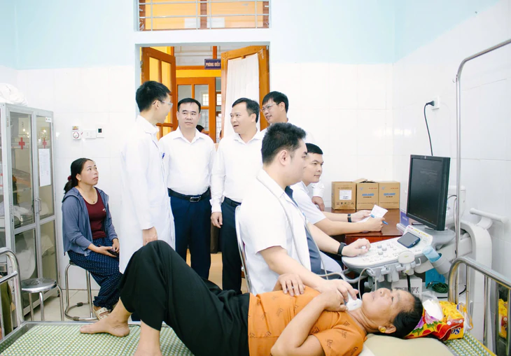 Đưa khám sàng lọc ung thư về tận xã miền núi