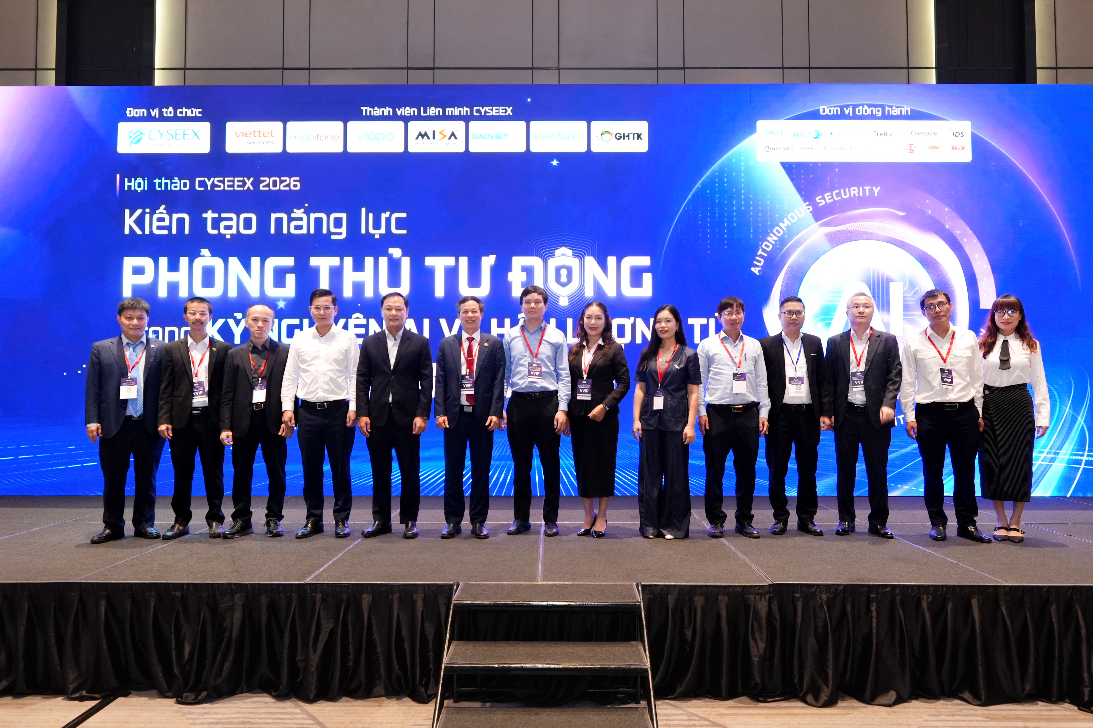 Quản trị dữ liệu phát triển Doanh nghiệp, sử dụng AI phòng thủ chủ động, tạo nền tảng bước chuyển mới