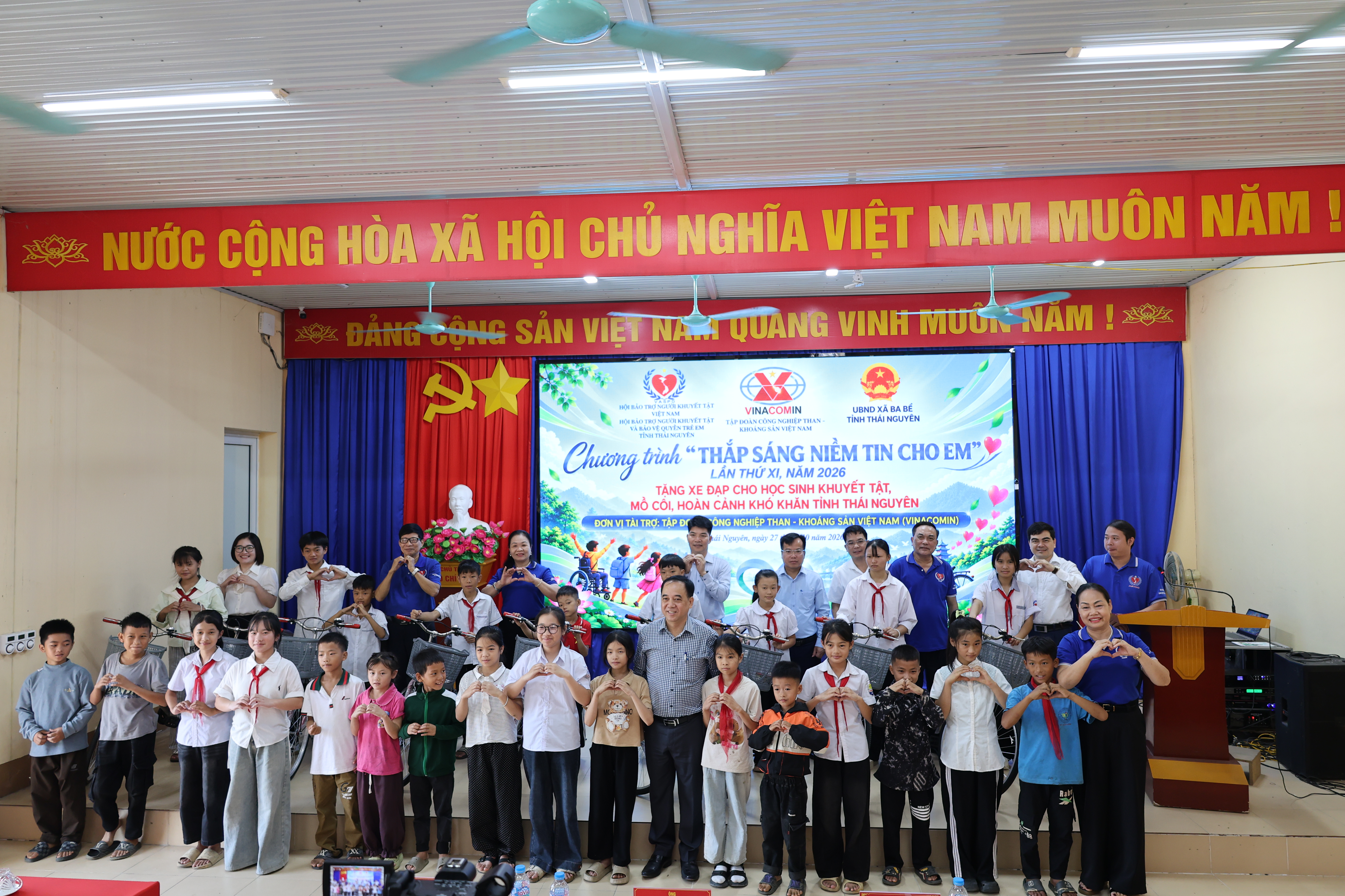 Hội Bảo trợ người khuyết tật Việt Nam Trao tặng 59 xe đạp cho trẻ em, học sinh khó khăn tại Thái Nguyên