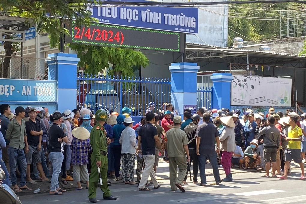 Trường tiểu học Vĩnh Trường nơi xảy ra vụ việc (Ảnh: Nguyễn Đức).