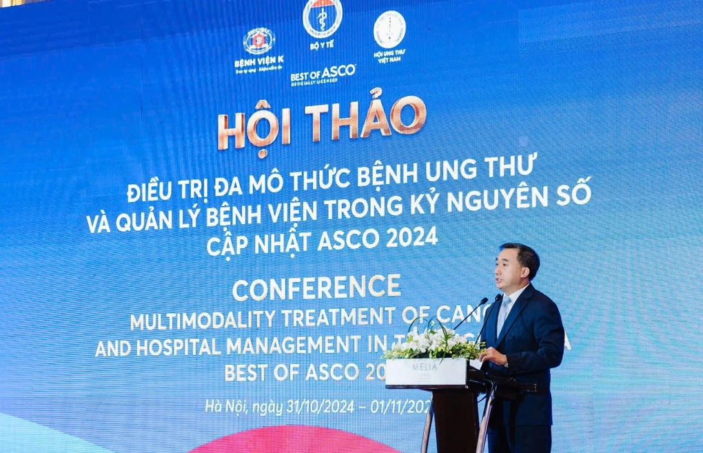 Thứ trưởng Bộ Y tế Trần Văn Thuấn phát biểu tại hội nghị (Ảnh: T.H).