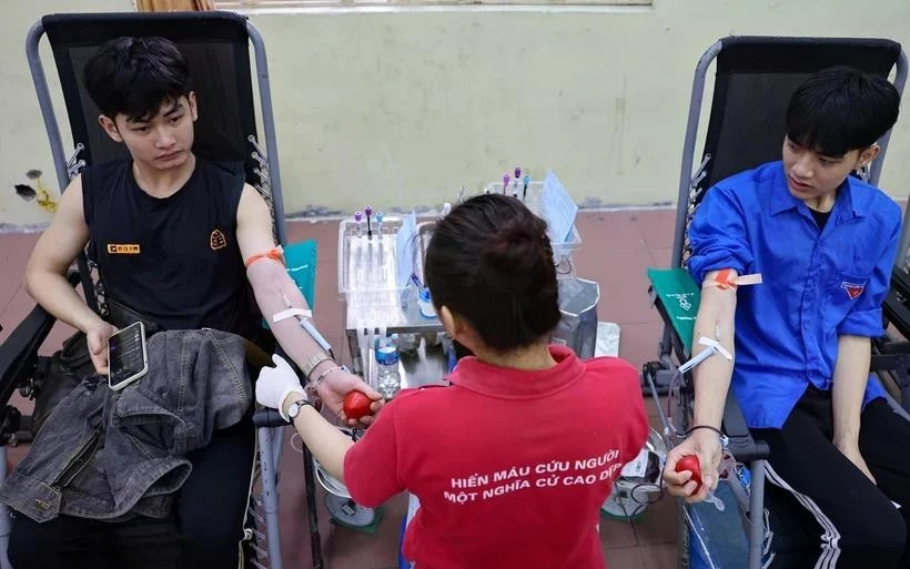In need of 50,000 blood units, institute calls for more donations before Tet