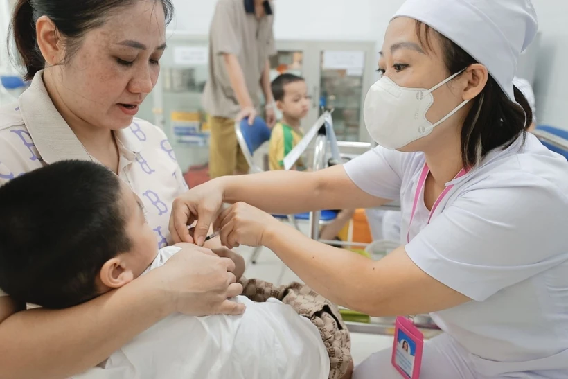 Hanoi launches measles vaccination campaign for infants under 9 months