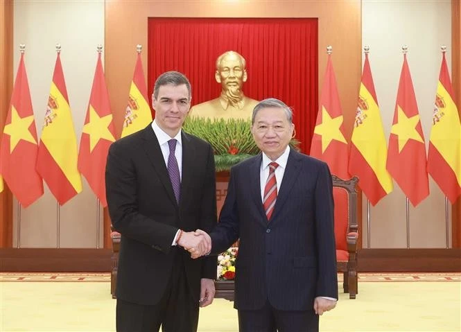 Vietnam wants to deepen comprehensive cooperation with Spain Party chief