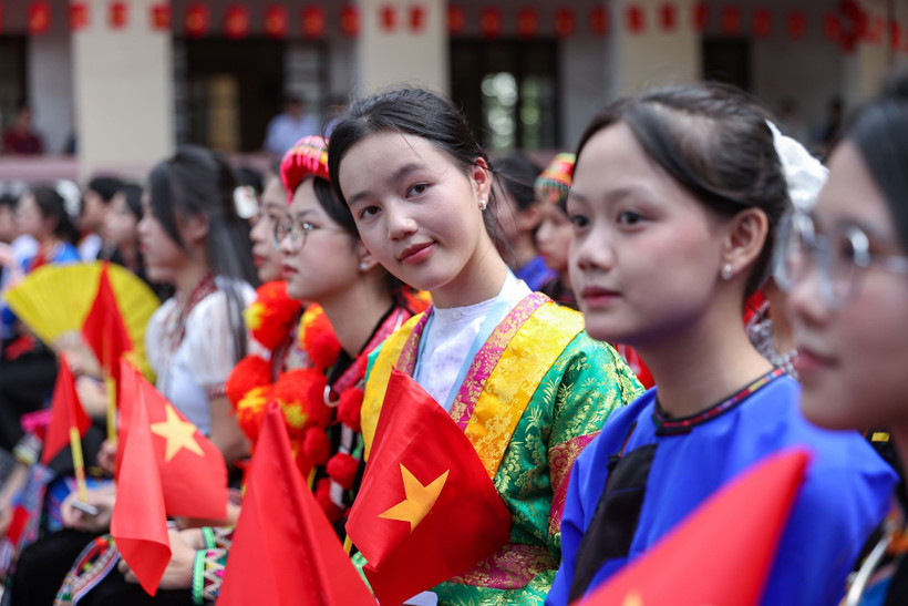 Vietnam to expand access to high-quality education for ethnic minority people