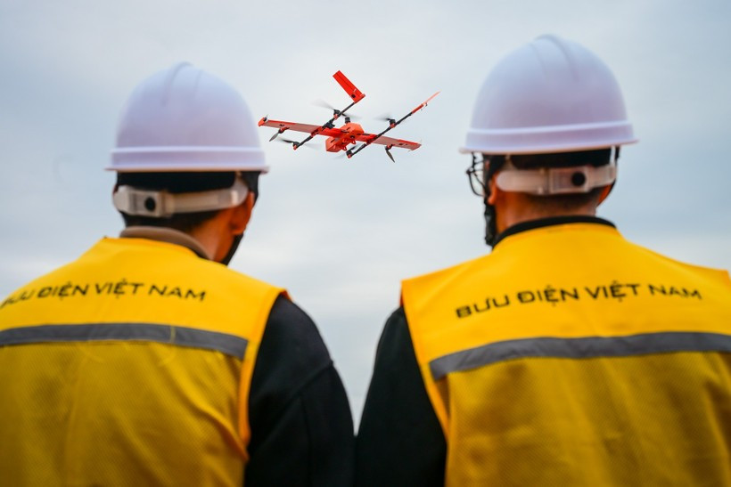 Duc Giang hospital, Vietnam Post pilot UAV application for medical transport