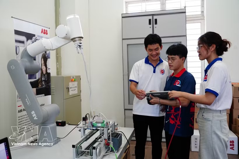 Education ministry demands sweeping tech curricula revamp in strategic fields