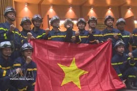 124 Vietnamese officers depart for earthquake relief mission in Venezuela