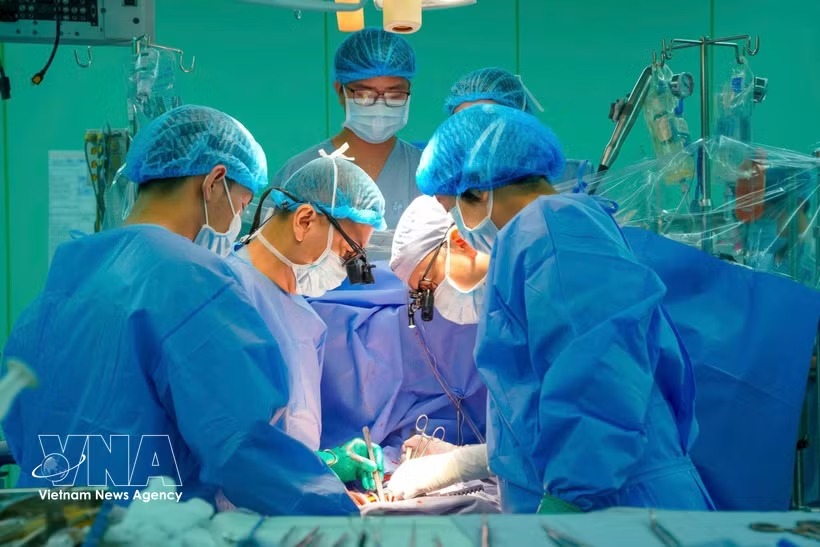 Ho Chi Minh City hospital performs record-fast heart transplant, saving young patient